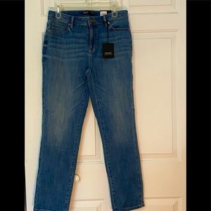 Vera Wang Simply Vera straight leg jeans NWT